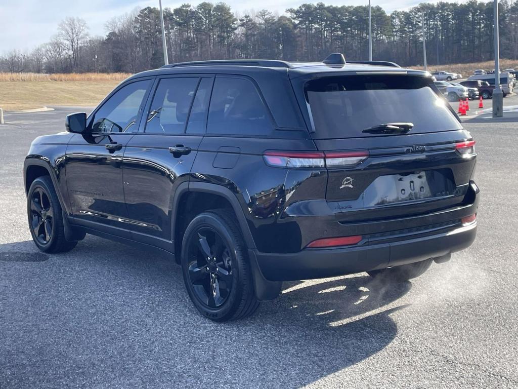 used 2023 Jeep Grand Cherokee car, priced at $33,993