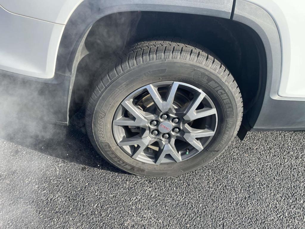 used 2021 GMC Acadia car, priced at $18,000