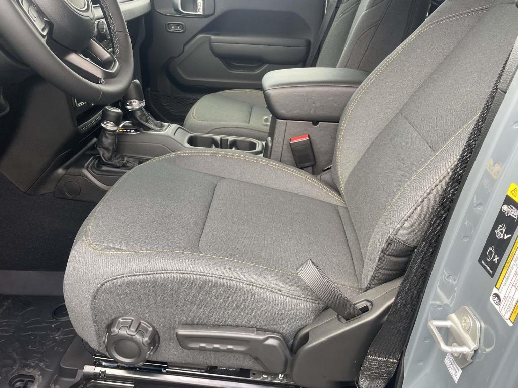 new 2026 Jeep Wrangler car, priced at $51,723