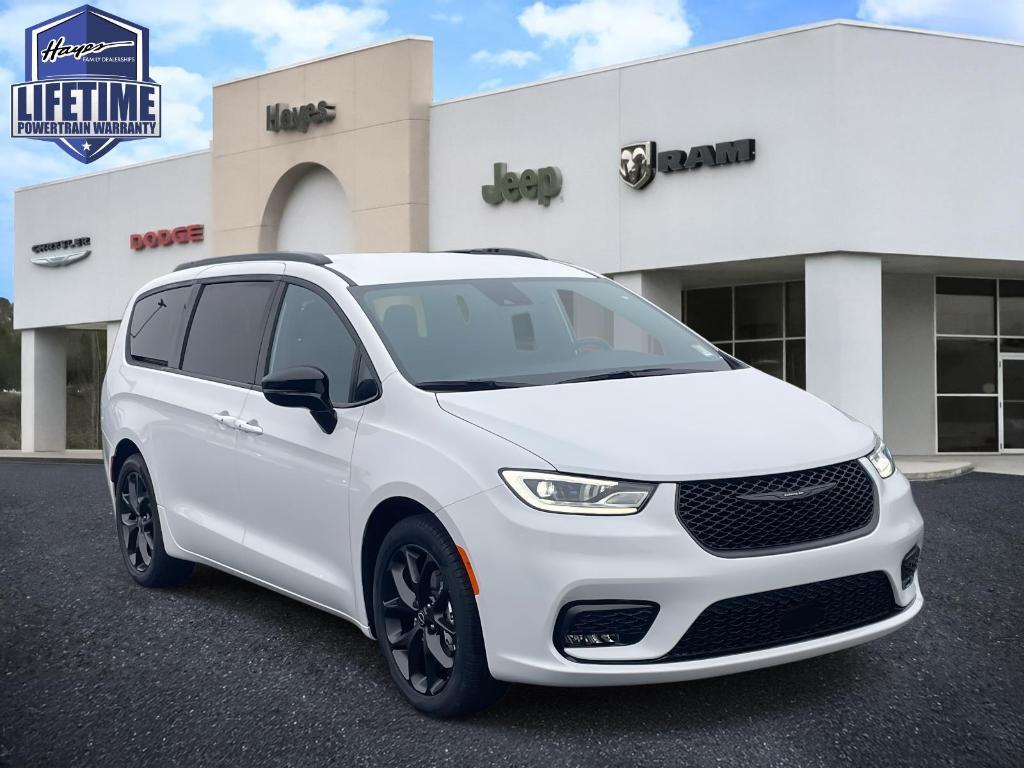 new 2026 Chrysler Pacifica car, priced at $42,383