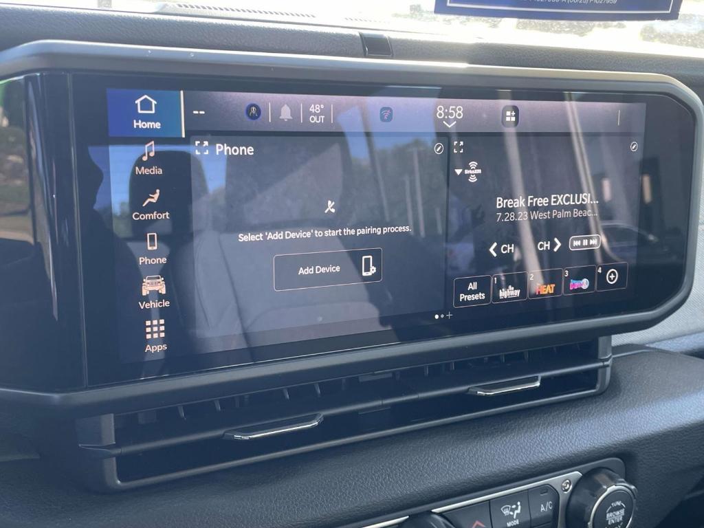 new 2026 Jeep Gladiator car, priced at $40,253