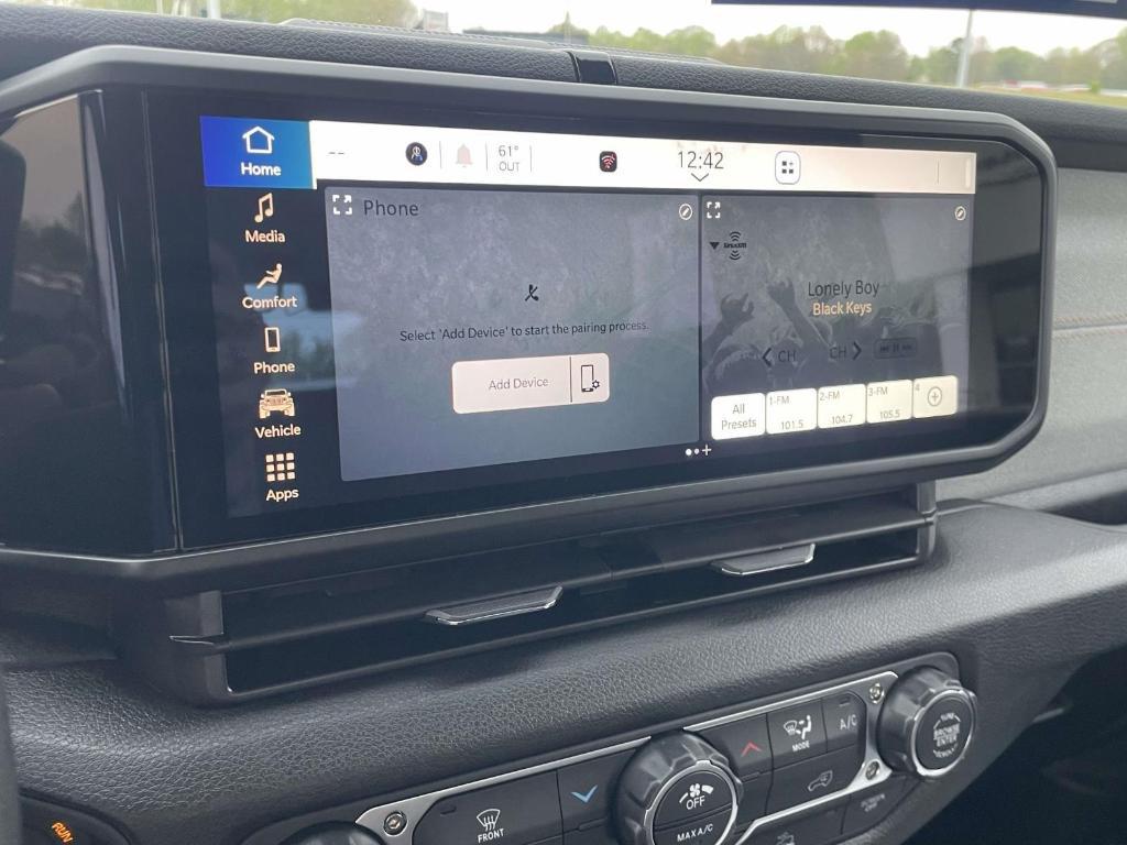 new 2026 Jeep Wrangler car, priced at $41,043