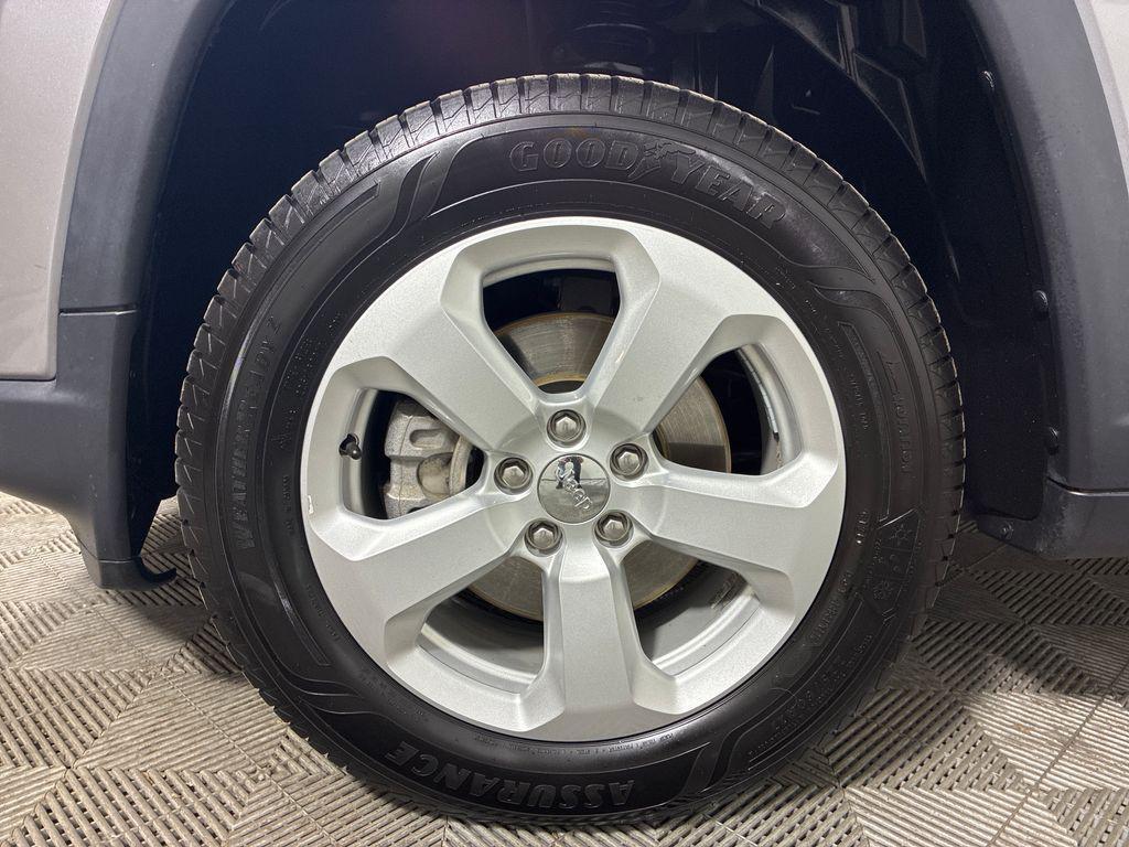 used 2020 Jeep Compass car, priced at $13,524