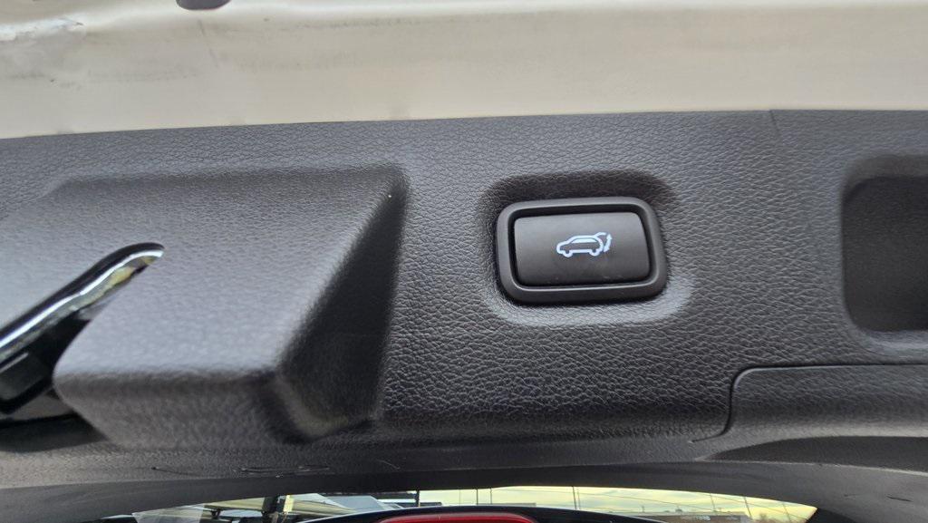 used 2022 Hyundai Santa Fe car, priced at $31,994