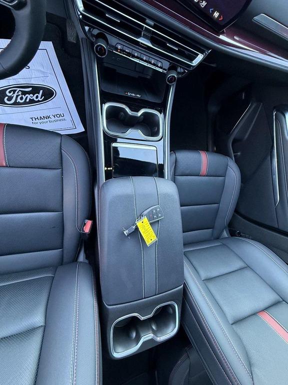 used 2024 Chevrolet Traverse car, priced at $50,854