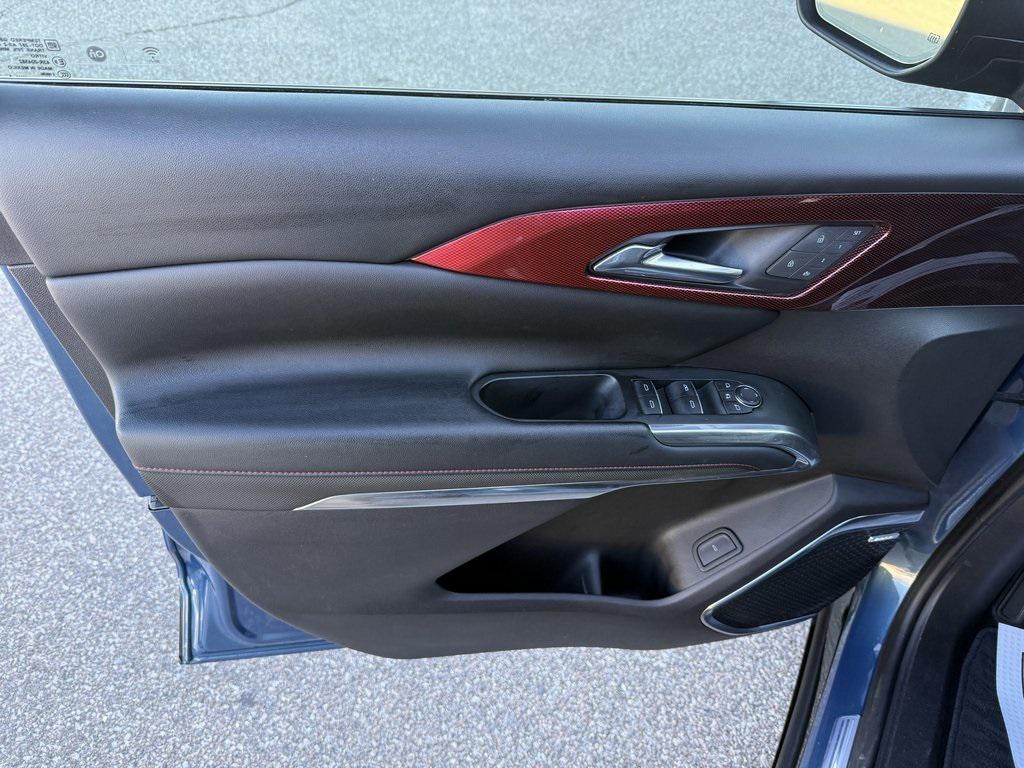 used 2024 Chevrolet Traverse car, priced at $50,854