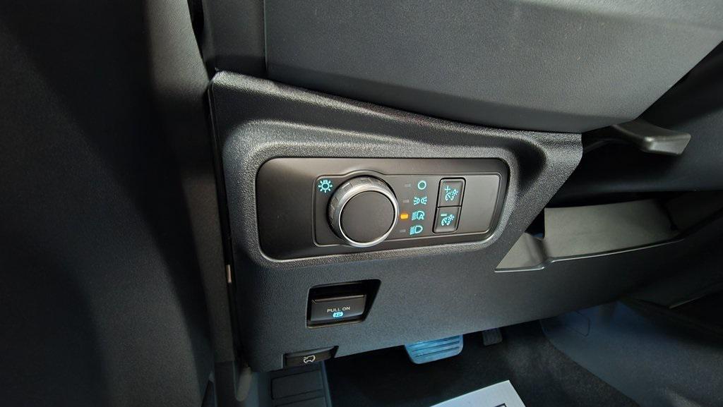 new 2025 Ford Bronco car, priced at $46,417