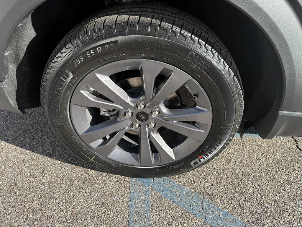 new 2026 Ford Explorer car, priced at $48,195