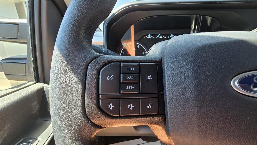 new 2025 Ford F-450 car, priced at $74,528