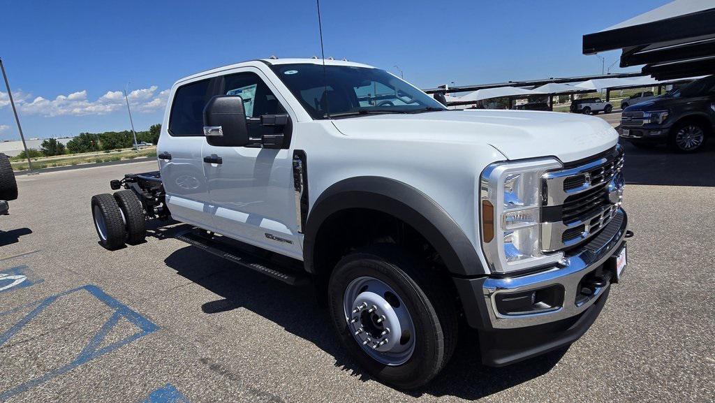 new 2025 Ford F-450 car, priced at $74,528