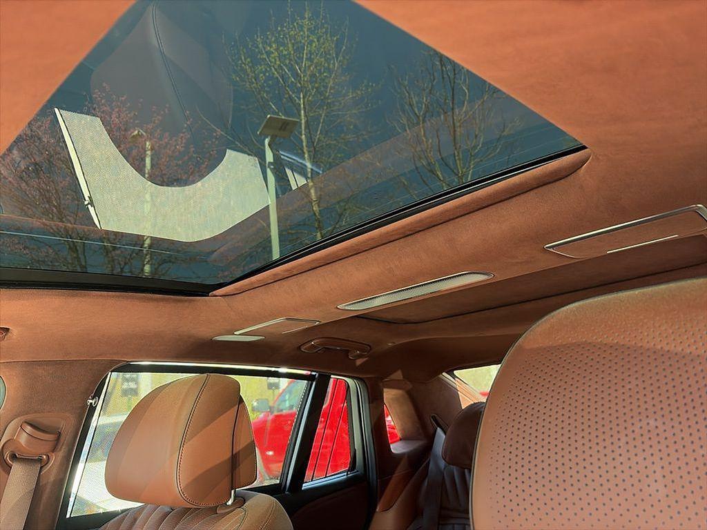 used 2025 Genesis G90 car, priced at $74,990