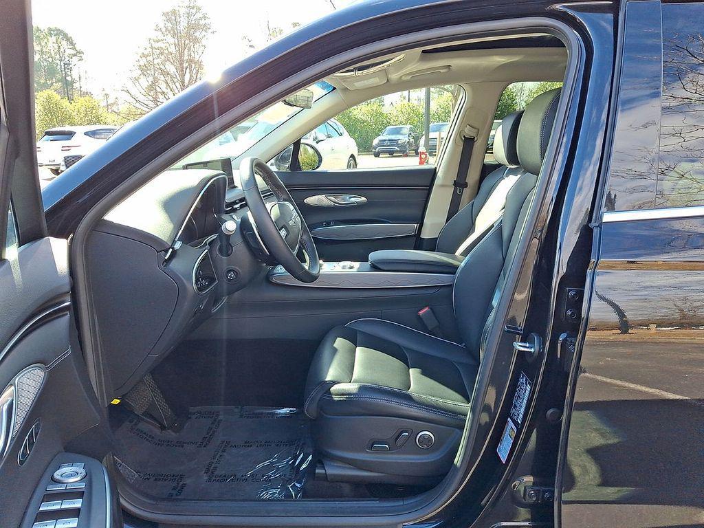 used 2025 Genesis GV70 car, priced at $38,495