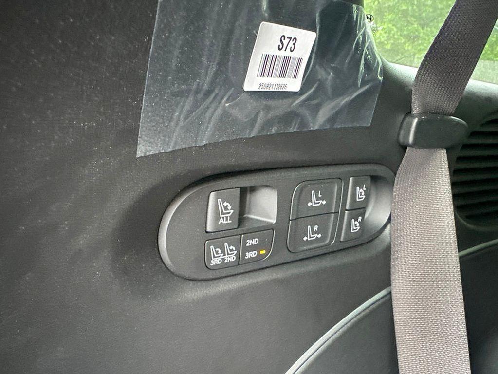 used 2026 Hyundai Palisade Hybrid car, priced at $55,990