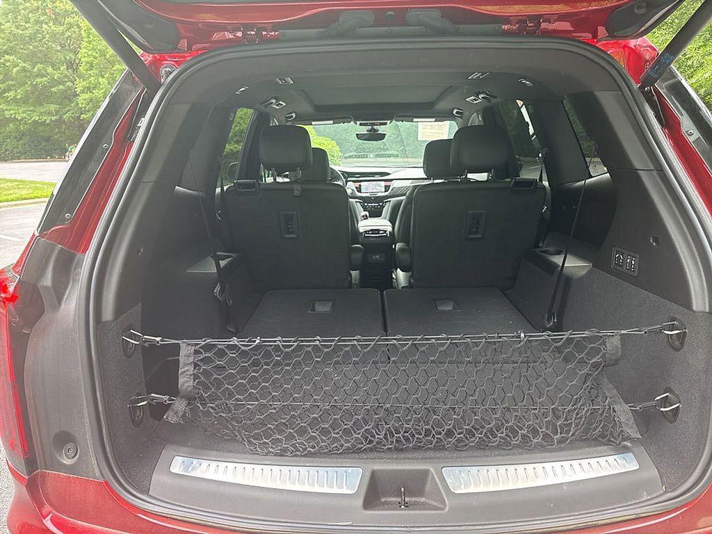 used 2024 Cadillac XT6 car, priced at $44,394