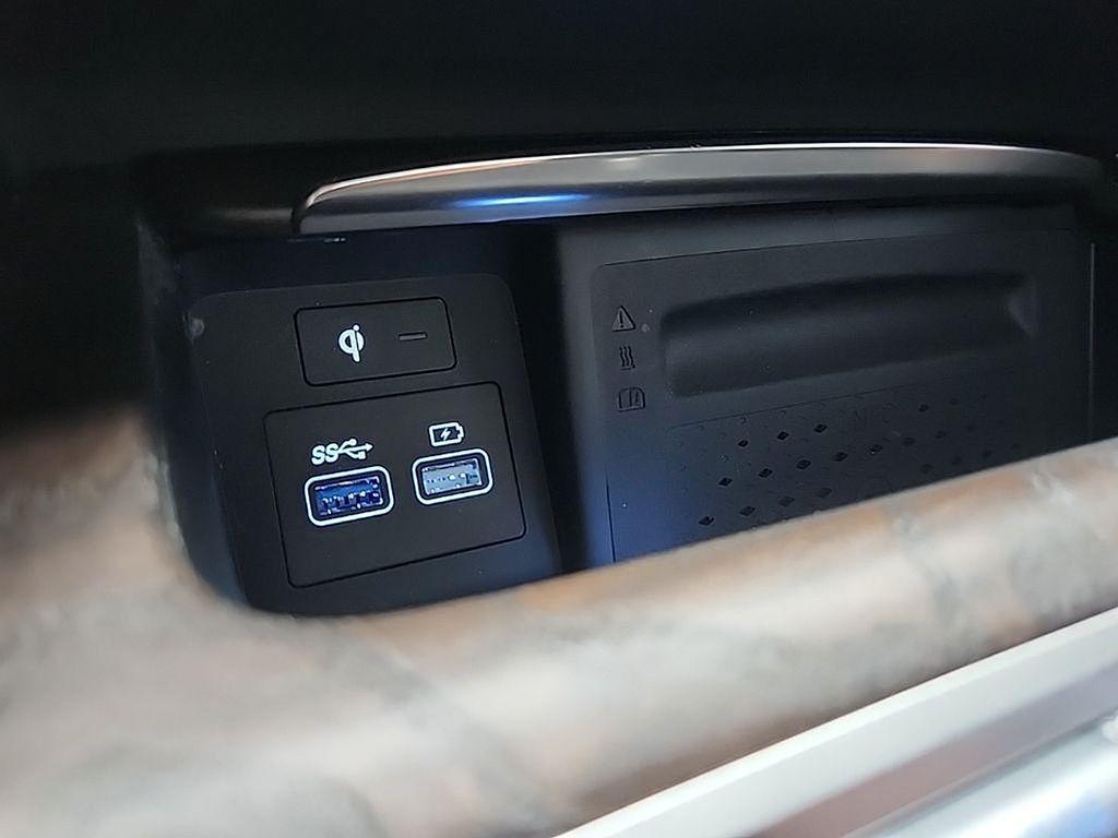 used 2024 Genesis GV80 car, priced at $42,995