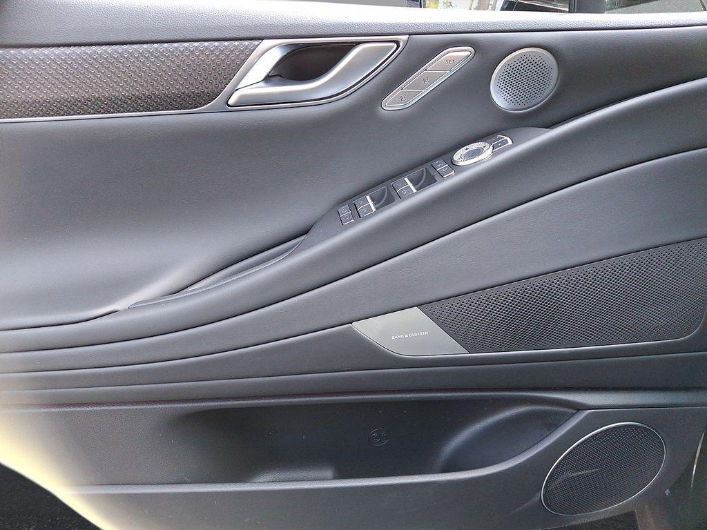 used 2025 Genesis G80 car, priced at $59,995