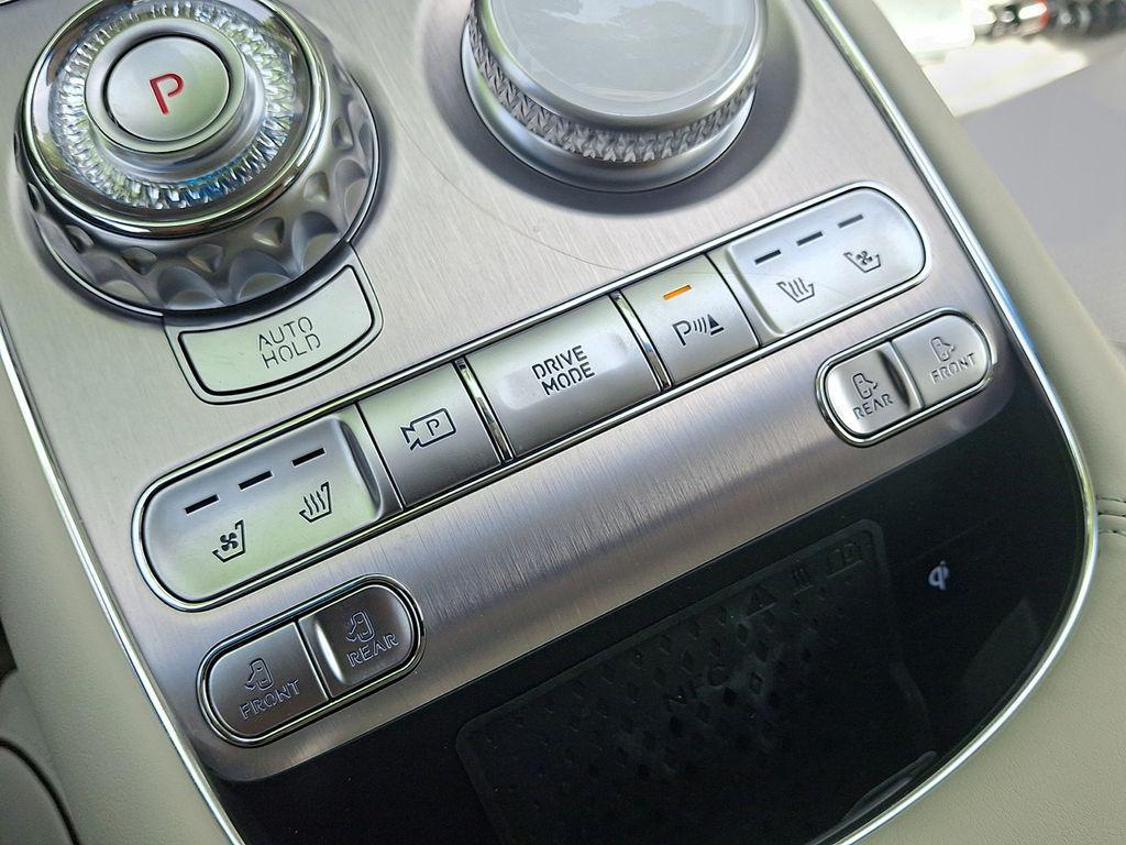 used 2025 Genesis G90 car, priced at $73,599