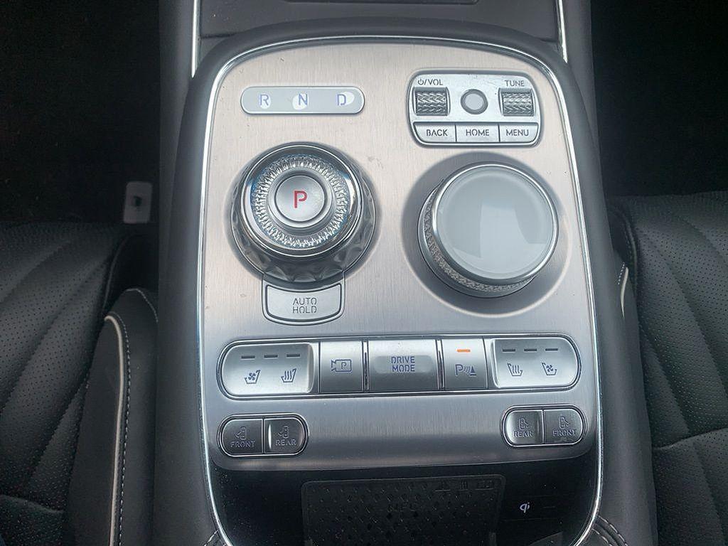 used 2025 Genesis G90 car, priced at $74,990