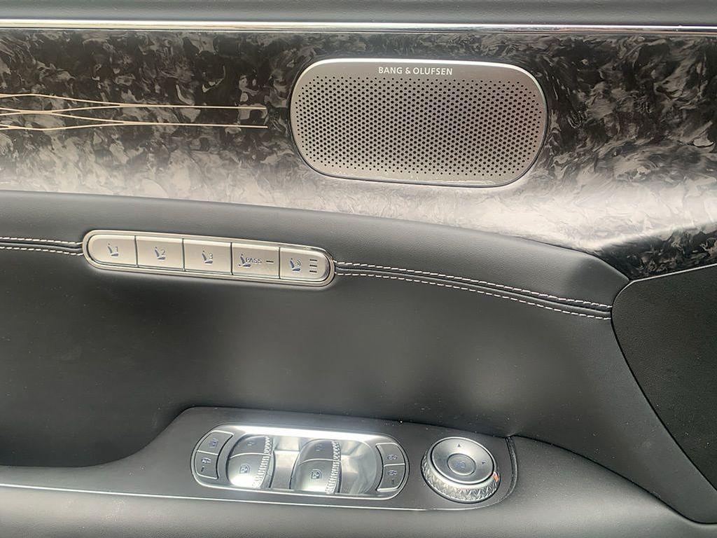 used 2025 Genesis G90 car, priced at $74,990