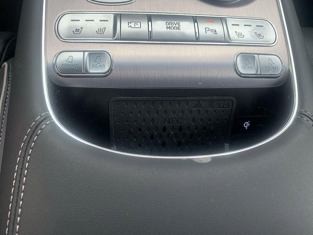 used 2025 Genesis G90 car, priced at $74,990