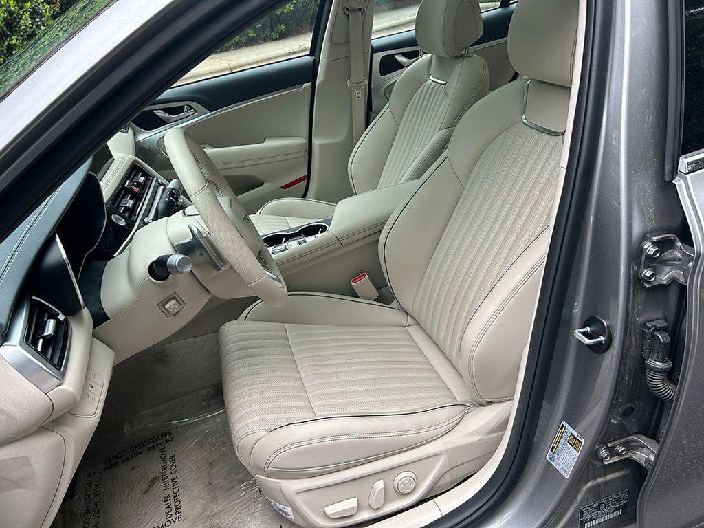 used 2026 Genesis G70 car, priced at $39,995
