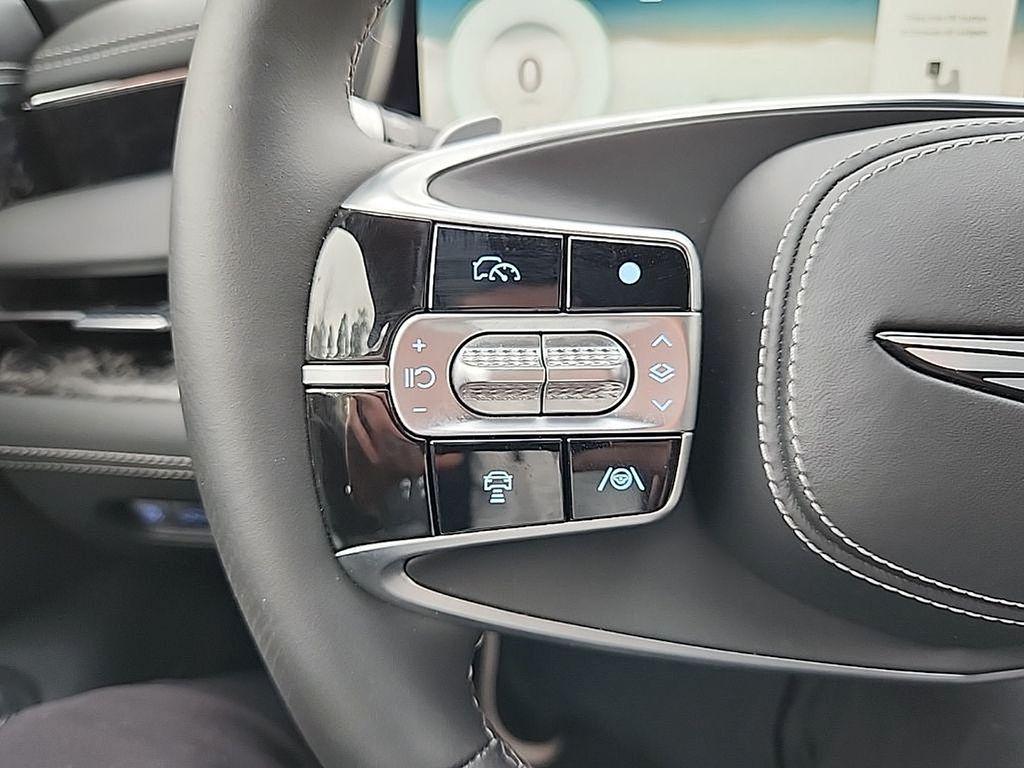 used 2025 Genesis G90 car, priced at $76,995