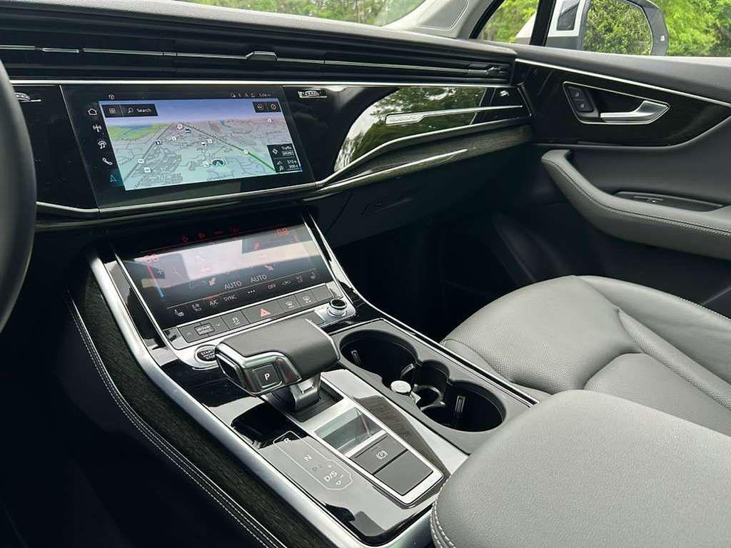 used 2025 Audi Q7 car, priced at $49,500