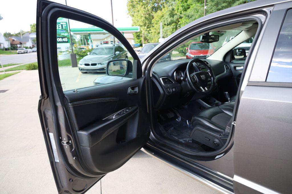 2016 Granite Crystal Metallic Clearcoat Dodge Journey