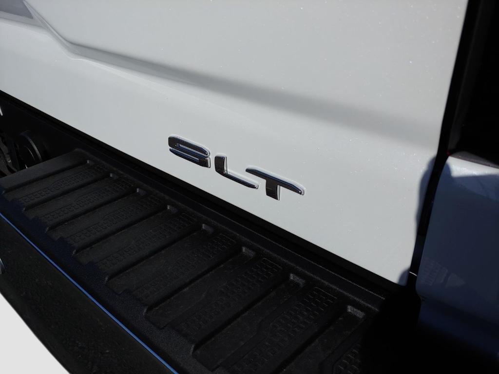 new 2026 GMC Sierra 2500 car, priced at $72,031