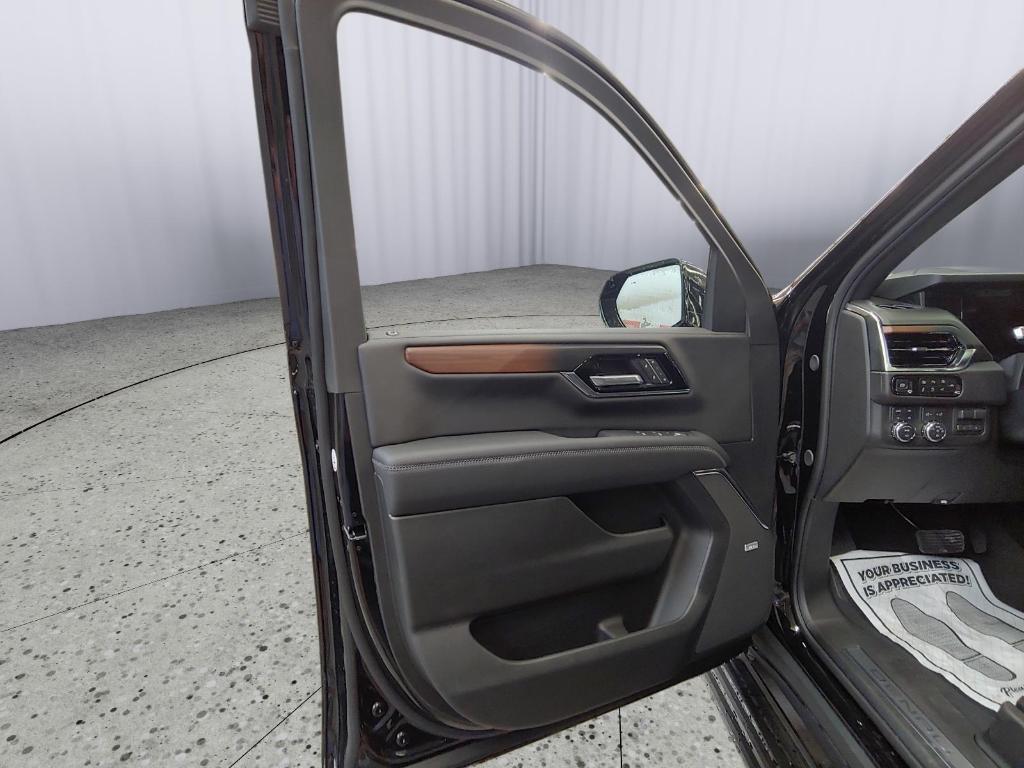 new 2026 GMC Yukon XL car, priced at $99,746