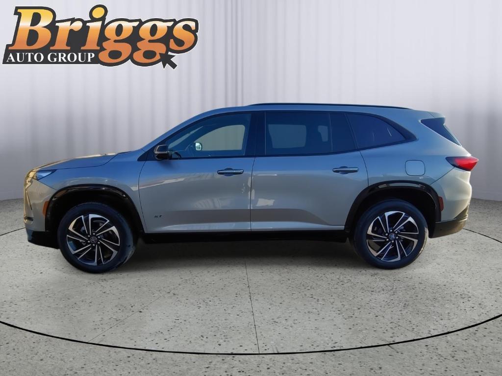 used 2025 Buick Enclave car, priced at $38,495