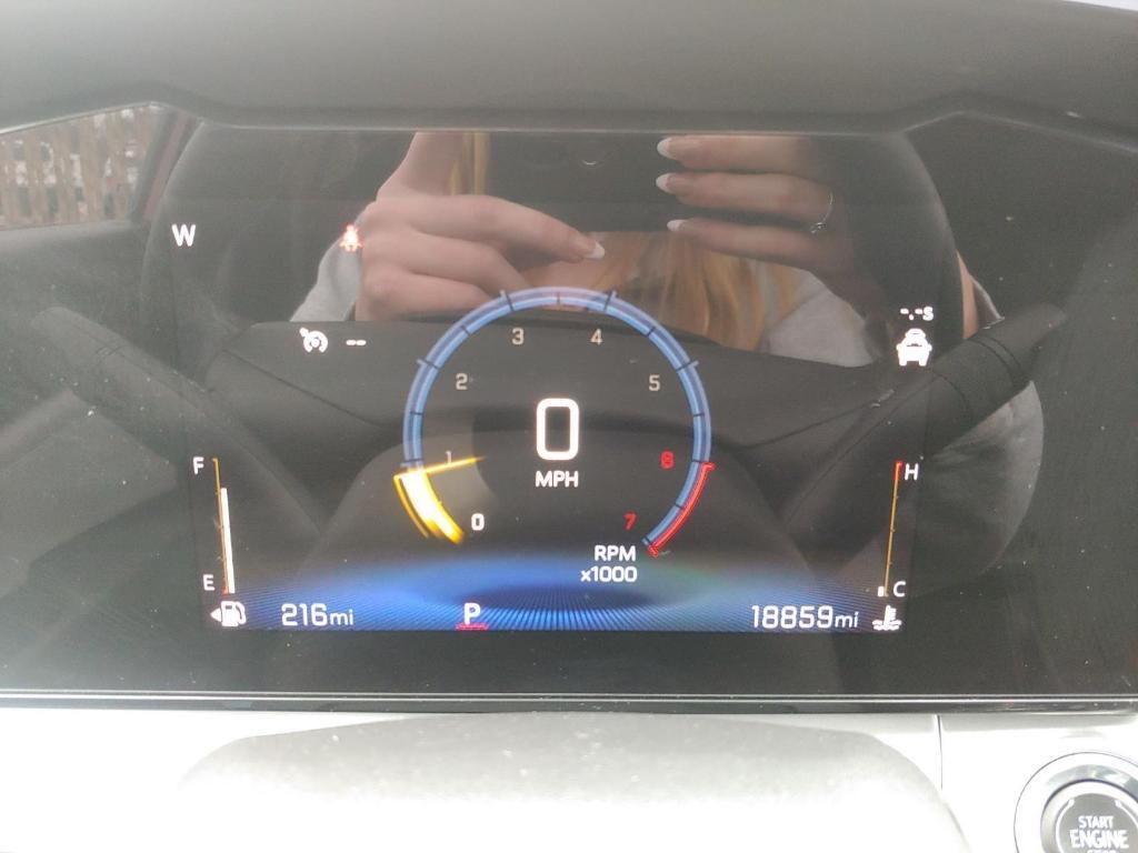 used 2025 Chevrolet Trax car, priced at $22,700