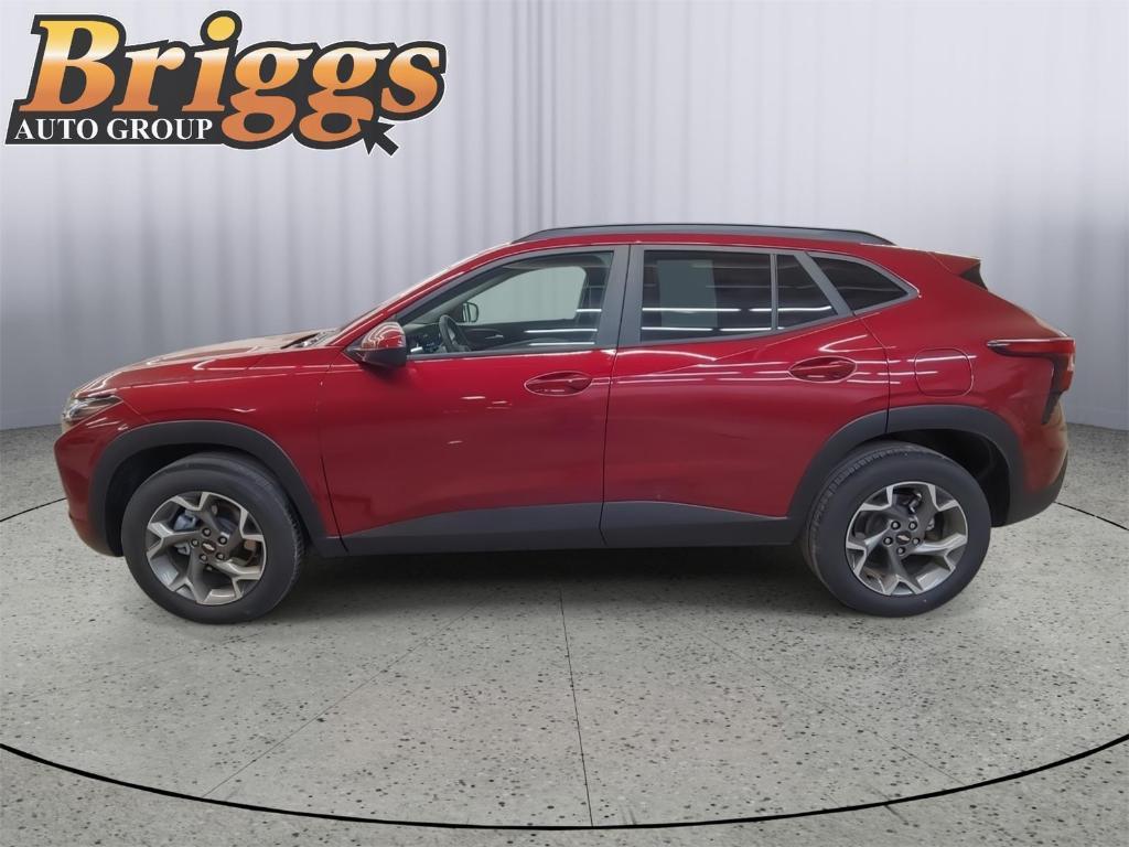 used 2025 Chevrolet Trax car, priced at $22,700