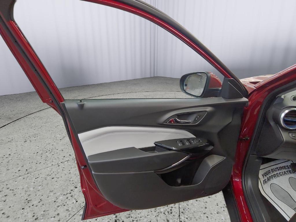 used 2025 Chevrolet Trax car, priced at $22,700