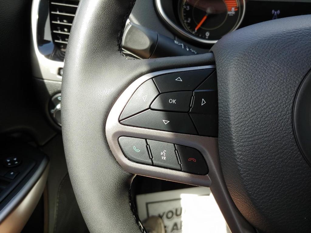 used 2021 Jeep Cherokee car, priced at $22,995