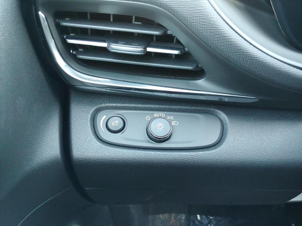 new 2026 Buick Envista car, priced at $25,081