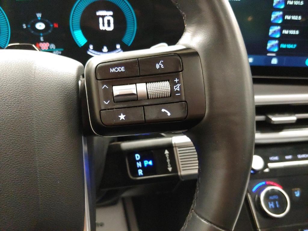 used 2024 Hyundai Santa Fe car, priced at $32,500