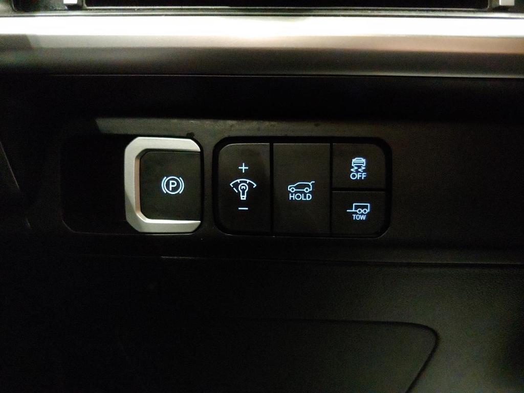 used 2024 Hyundai Santa Fe car, priced at $32,500