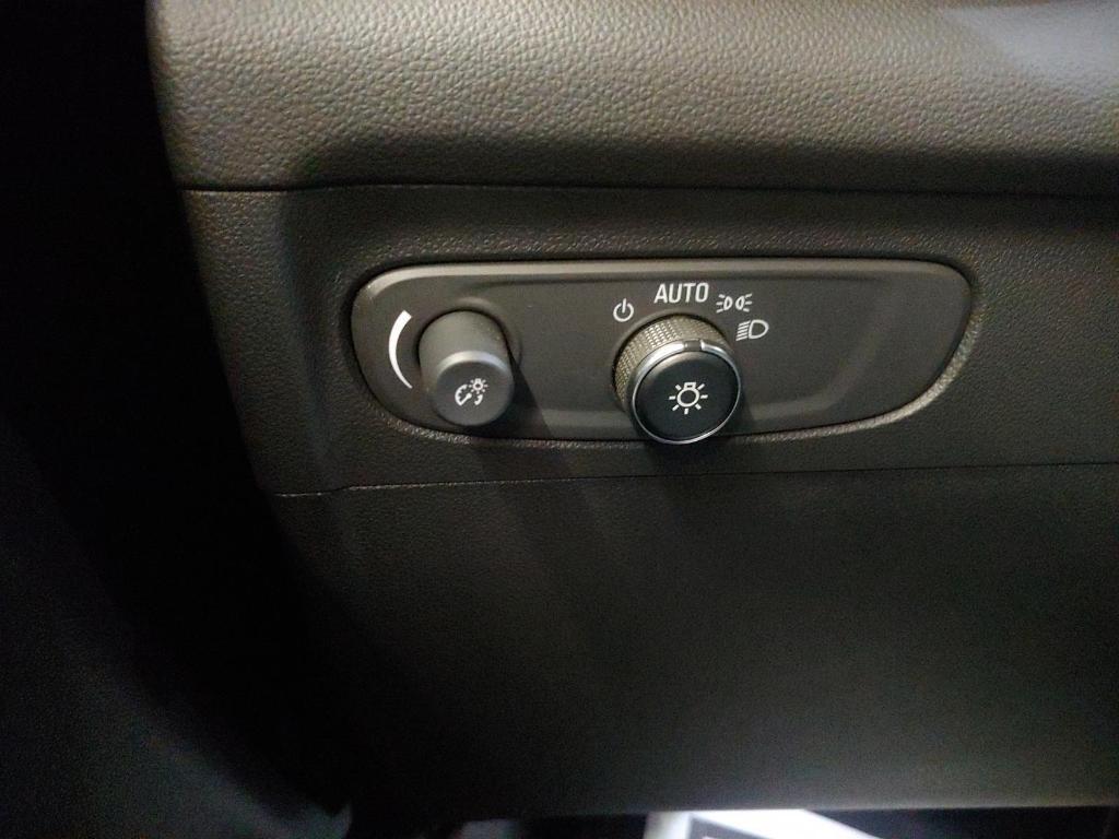 used 2023 Buick Envision car, priced at $26,995