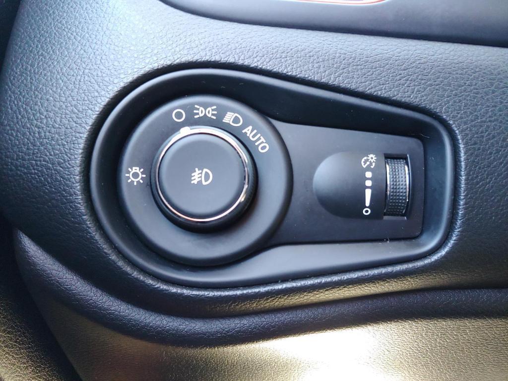 used 2020 Jeep Renegade car, priced at $17,995