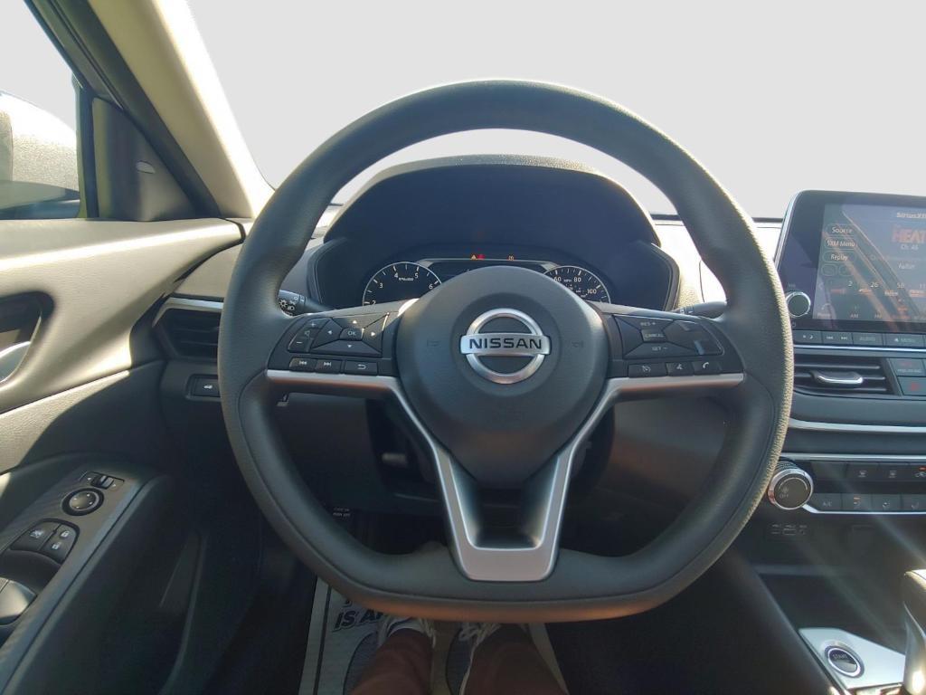 used 2022 Nissan Altima car