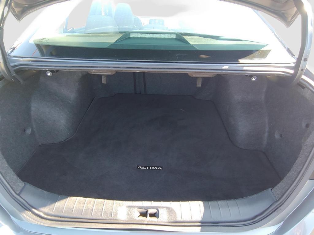 used 2022 Nissan Altima car