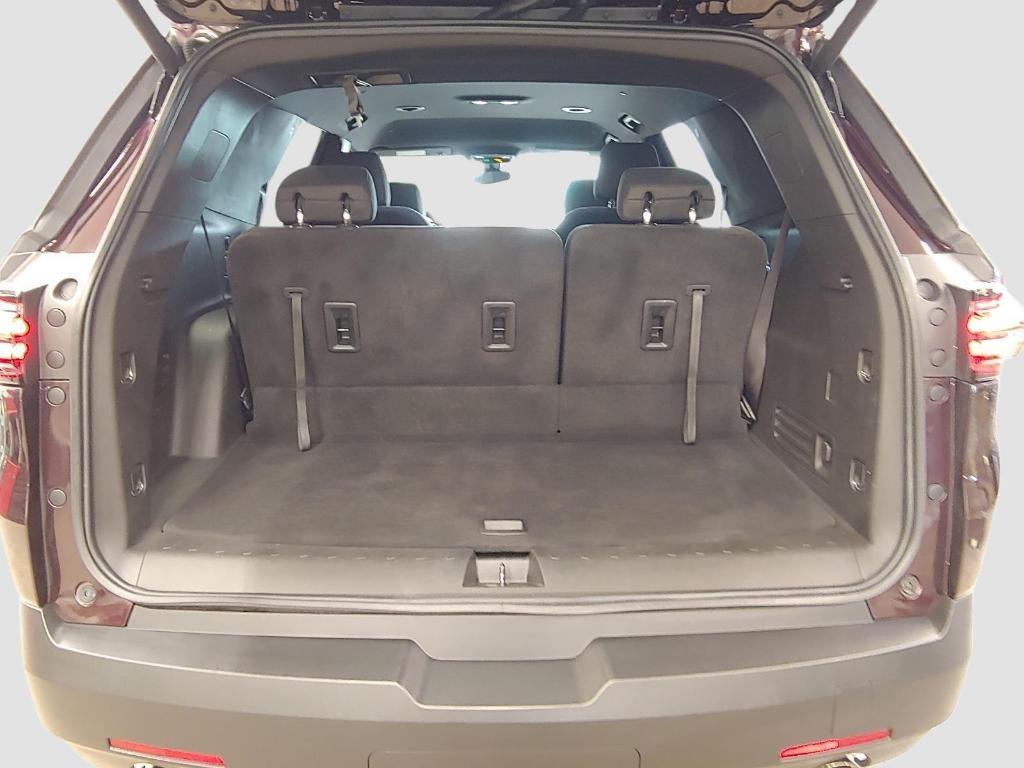 used 2023 Chevrolet Traverse car, priced at $30,700