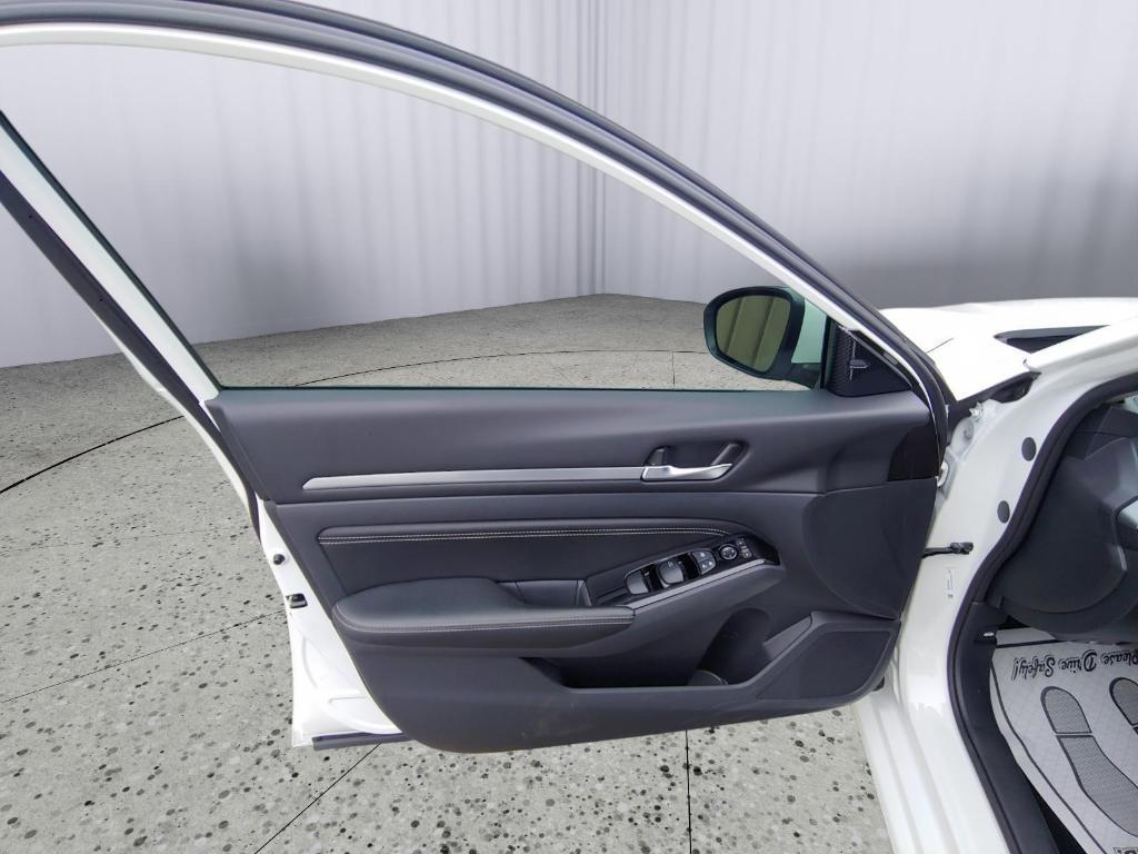 used 2023 Nissan Altima car, priced at $23,795