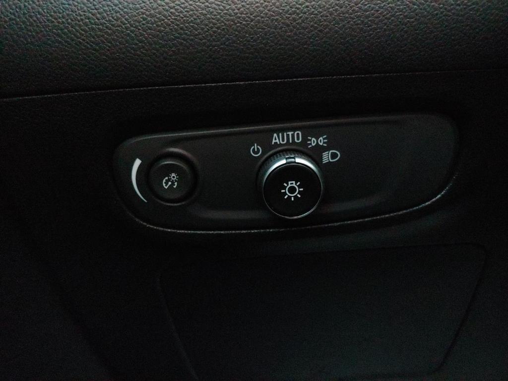 new 2025 Buick Encore GX car, priced at $31,524