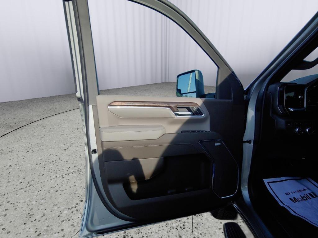 new 2026 GMC Sierra 2500 car, priced at $79,294