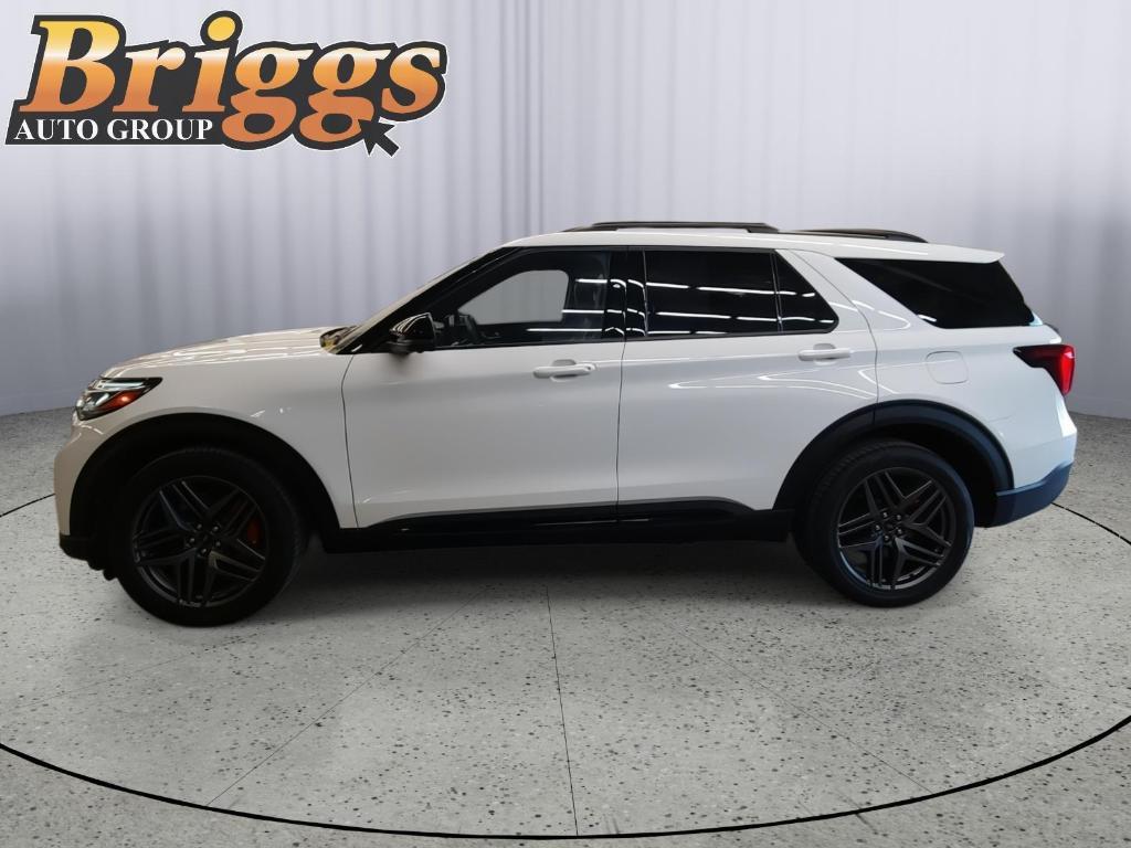 used 2025 Ford Explorer car, priced at $48,495