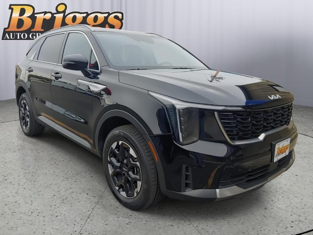 used 2024 Kia Sorento car, priced at $27,900