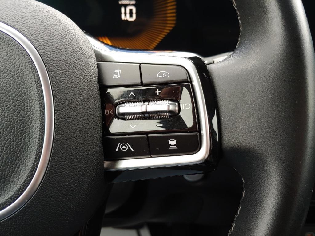 used 2024 Kia Sorento car, priced at $27,900