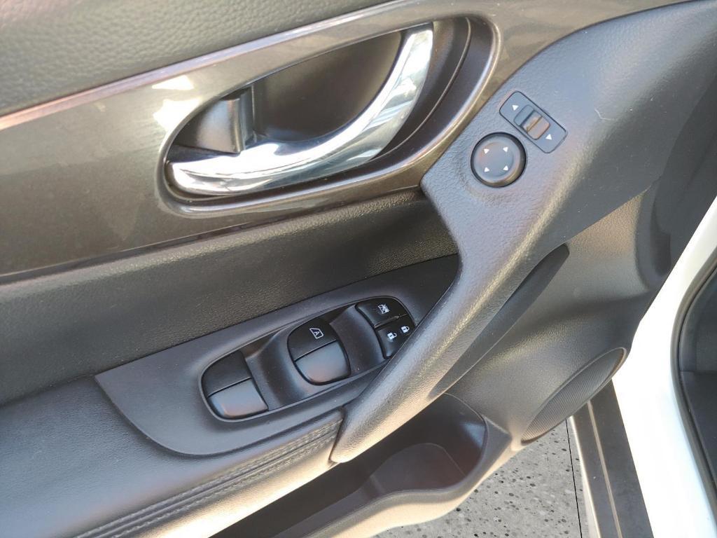 used 2018 Nissan Rogue car, priced at $14,995